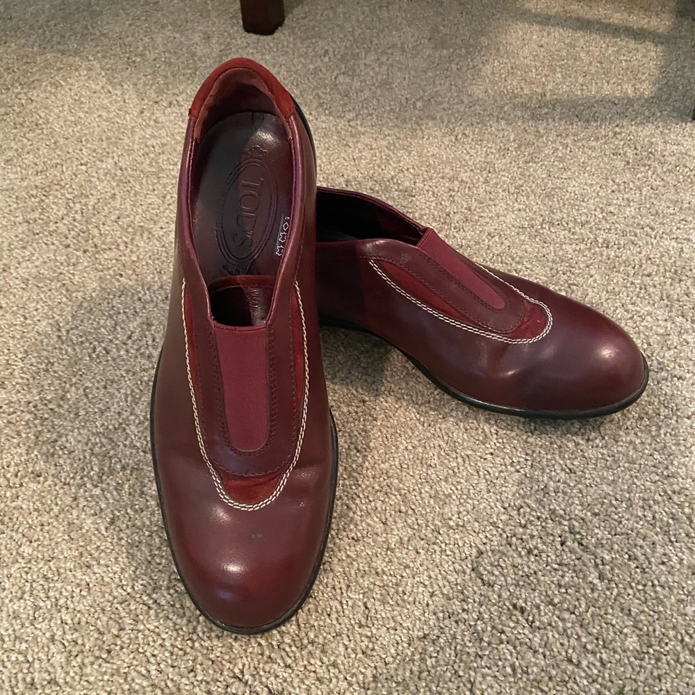 TODS Burgundy Slip-On Driving Shoes  39 1/2 (9.5)